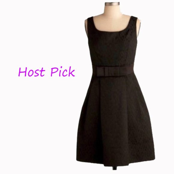 Max & Cleo Dresses & Skirts - Max and Cleo Ribbon Waist Black Dress